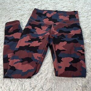 Lululemon Wunder Train High-Rise Tight 25" Heritage 365 Camo Smoky Red Night Sea